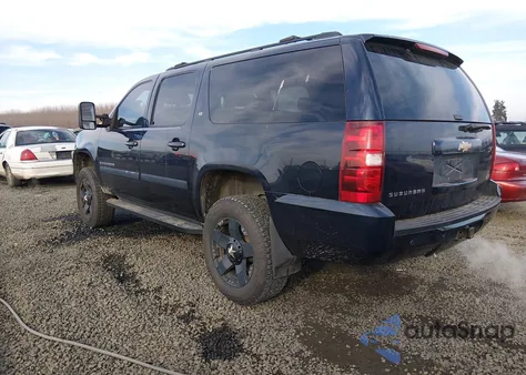 2008 Chevrolet Suburban 1500 Lt z USA, uszkodzony, nr VIN 1GNFK16348J164151